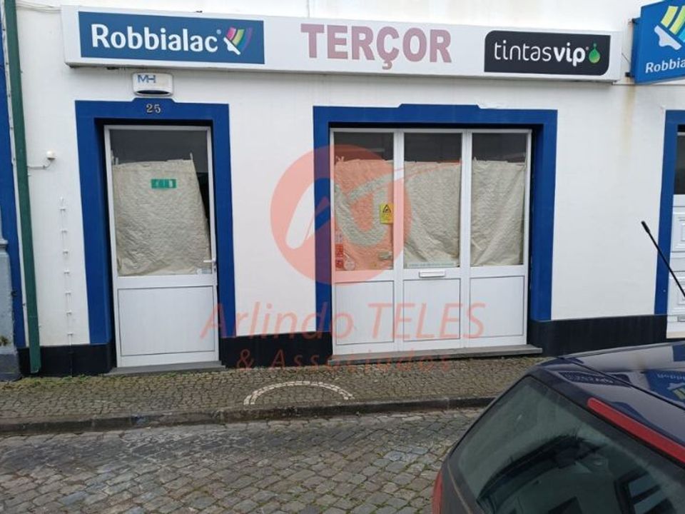 Erhvervsejendom i Vila da Praia da Vitoria, Terceira - foto 1
