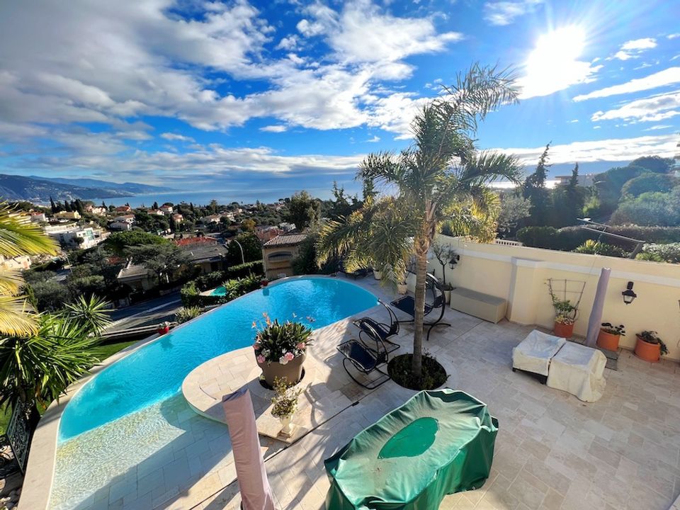 Villa i Roquebrune-Cap-Martin, Alpes-Maritimes - foto 1