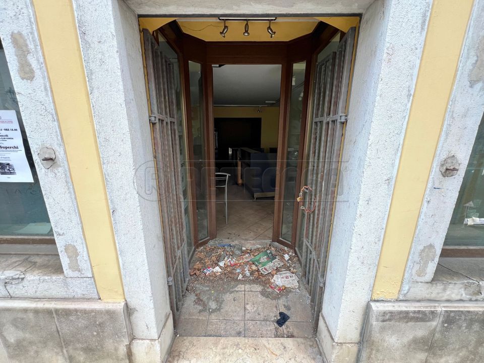Erhvervsejendom i Gorizia, Gorizia - foto 5