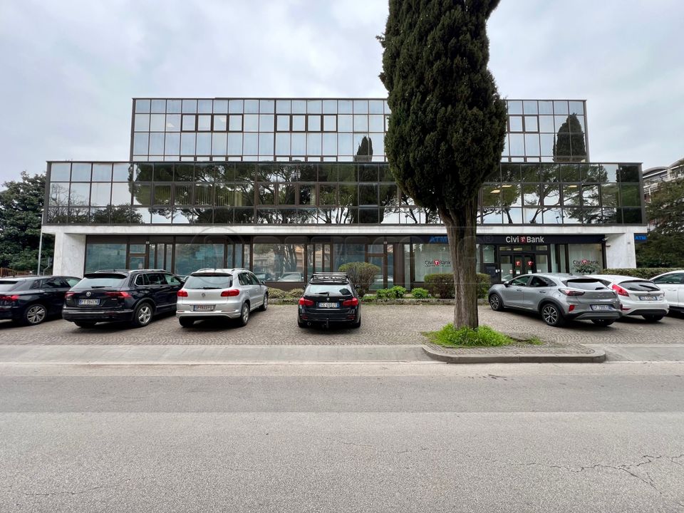 Erhvervsejendom i Gorizia, Gorizia - foto 4