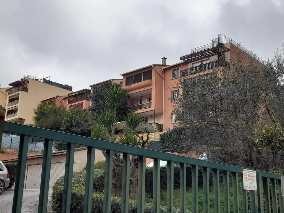 Lejlighed i La Trinité, Alpes-Maritimes - foto 1