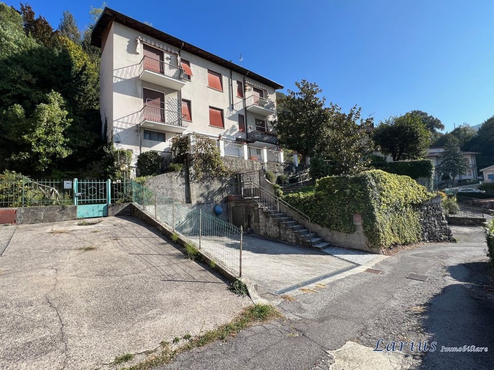 Villa a Asso, Como - foto 1