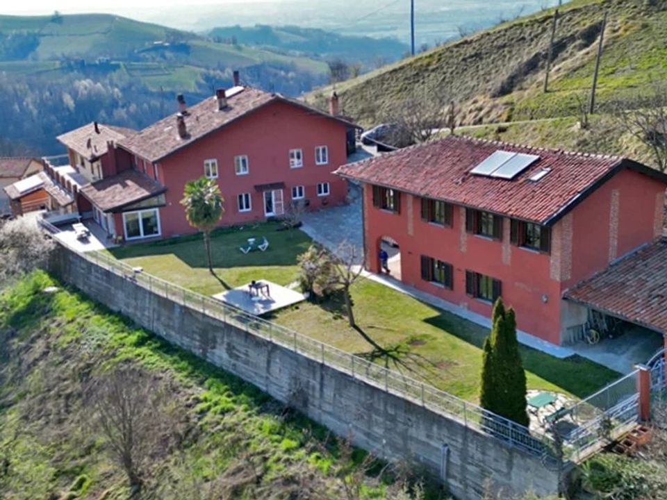 Villa i Belvedere Langhe, Cuneo - foto 1