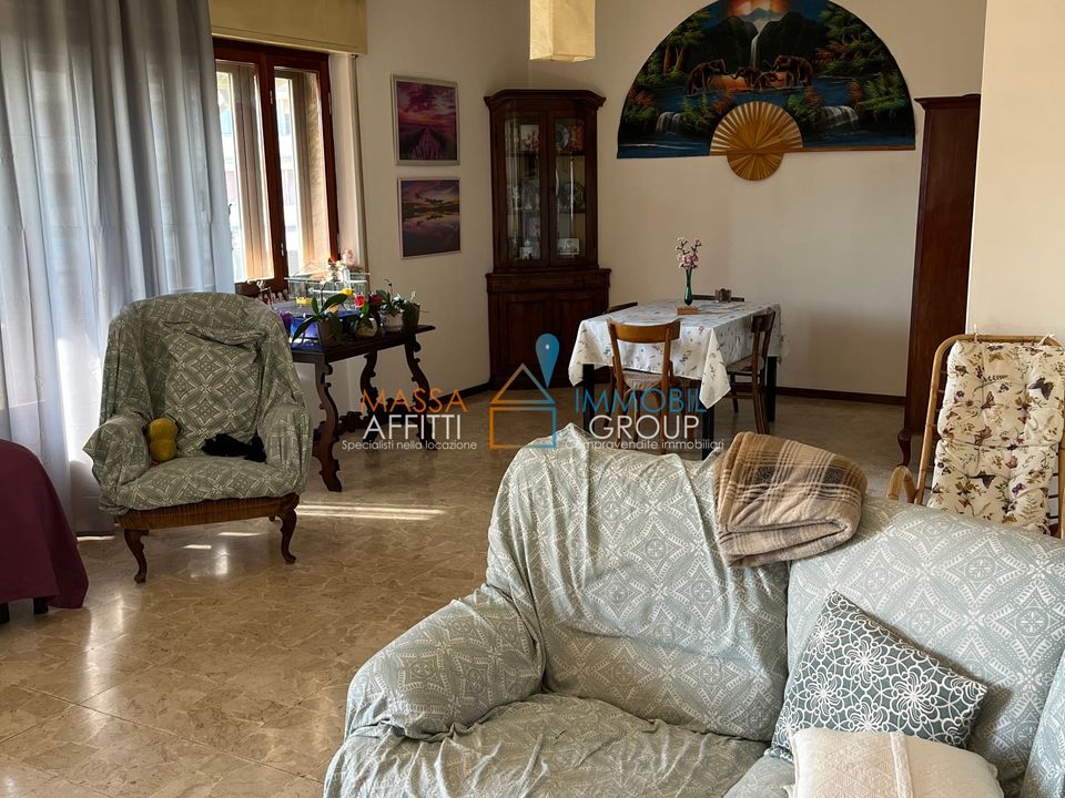 Lejlighed i Carrara, Massa and Carrara - foto 3