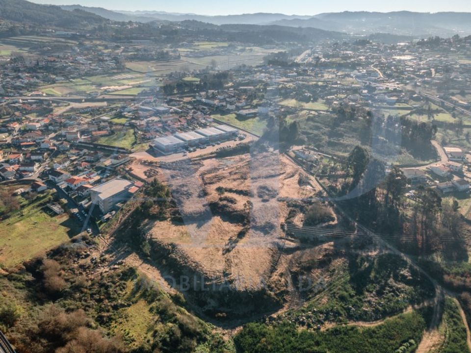 Helårsgrund i Serzedelo, Braga - foto 1