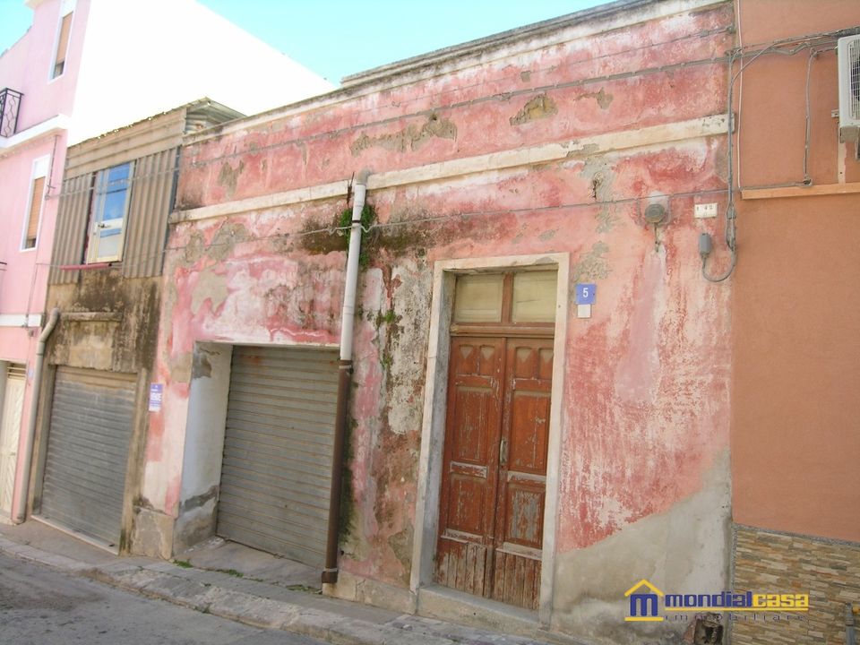 Estacionamento em Pachino, Siracusa - foto 1