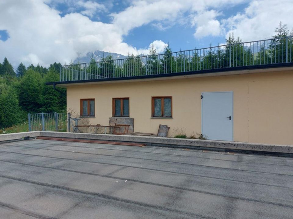 Erhvervsejendom i Campodolcino, Sondrio - foto 3