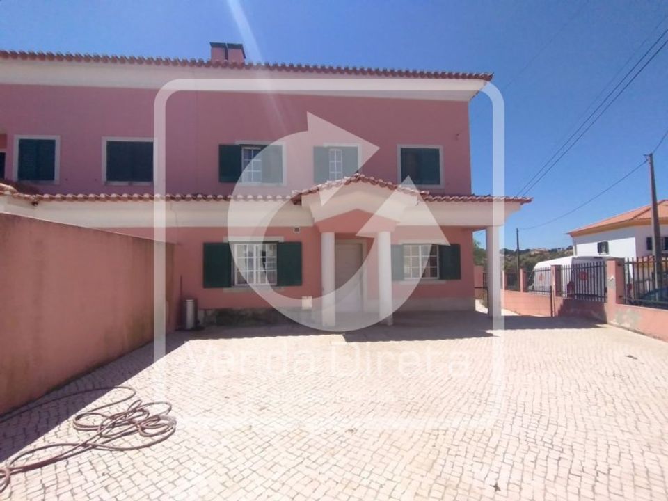 Villa i Rio de Mouro-Estacao, Lisbon - bilde 1