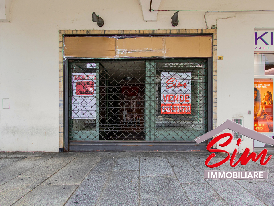 Propriedade comercial em Novara, Novara - foto 1