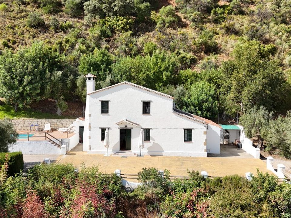 Finca i Zahara De La Sierra, Cadiz - foto 1