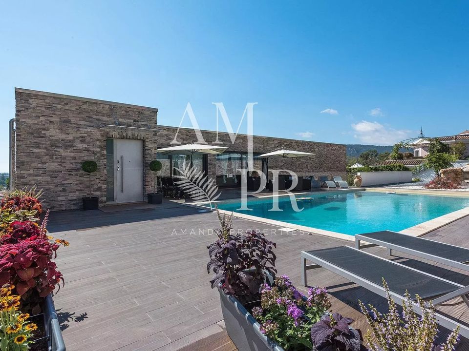 Villa i Mandelieu-la-Napoule, Alpes-Maritimes - foto 1