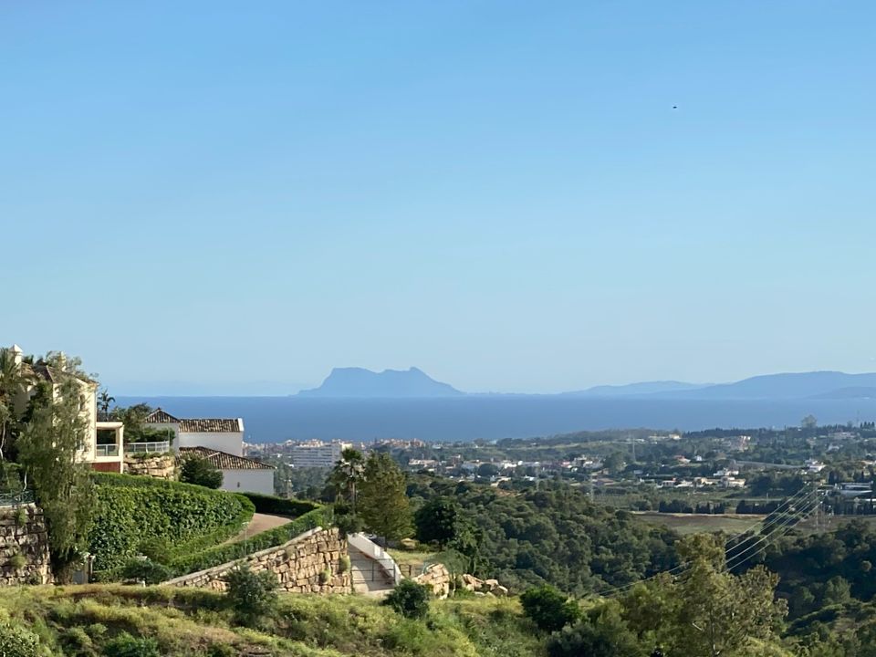 Helårsgrund i Estepona, Malaga - foto 1