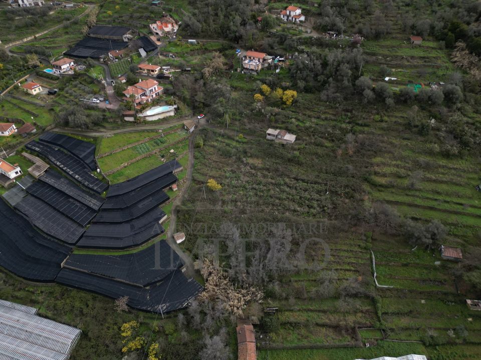 Erhvervsejendom i Vallecrosia, Imperia - foto 2