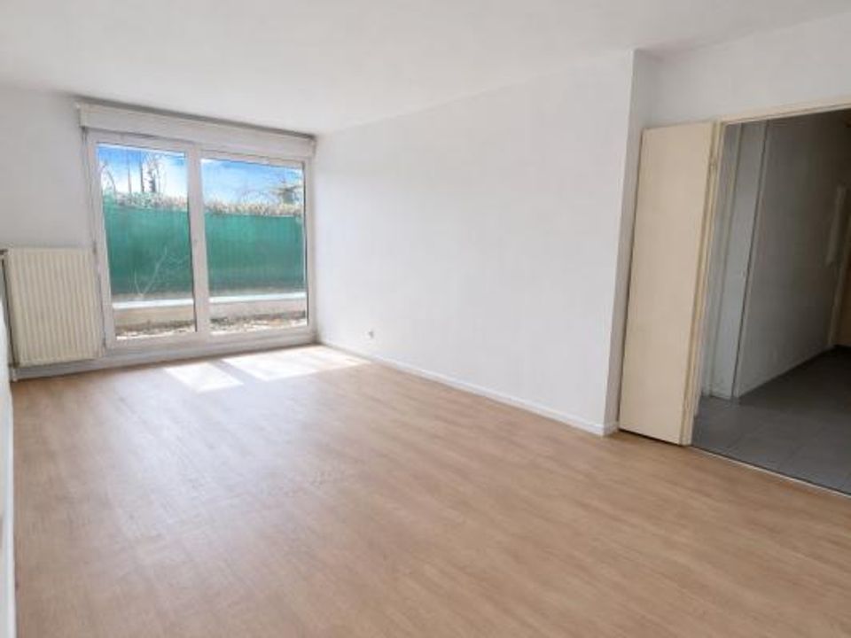 Lejlighed i Noisy-le-Grand, Seine-Saint-Denis - foto 2