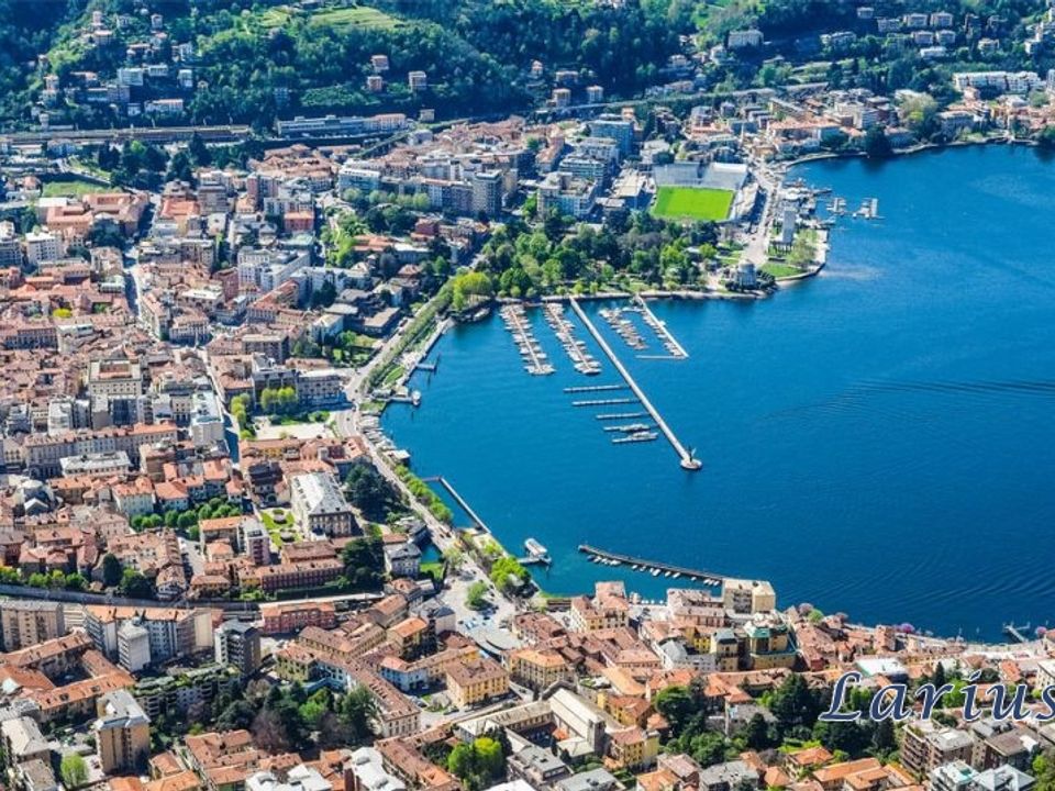 Helårsgrund i Como, Como - foto 1