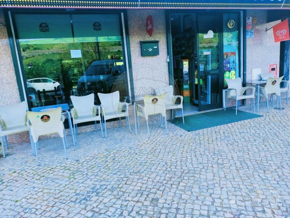 Erhvervsejendom i Belas, Lisbon - foto 1