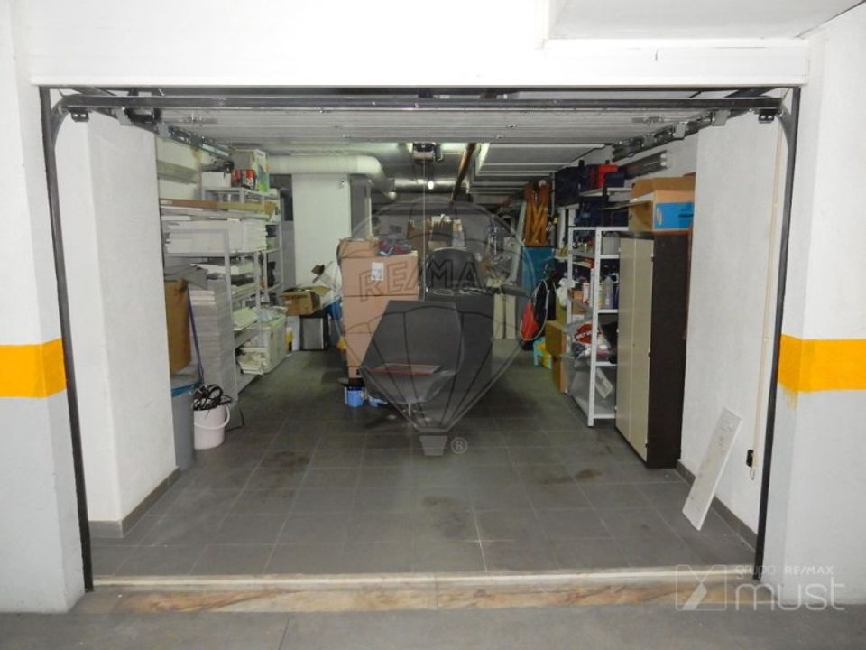 Garage i Belas, Lisbon - foto 1