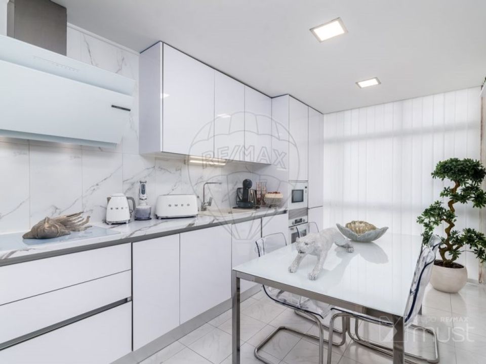 Lejlighed i Loures, Lisbon - foto 1