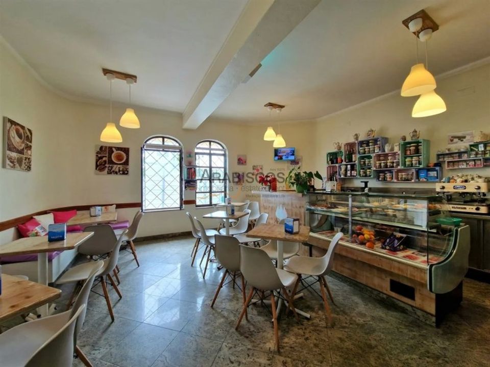 Erhvervsejendom i Carvoeiro, Faro - foto 1