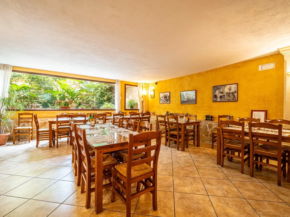 L'establiment comercial a Maria De La Salut, Mallorca - foto 3