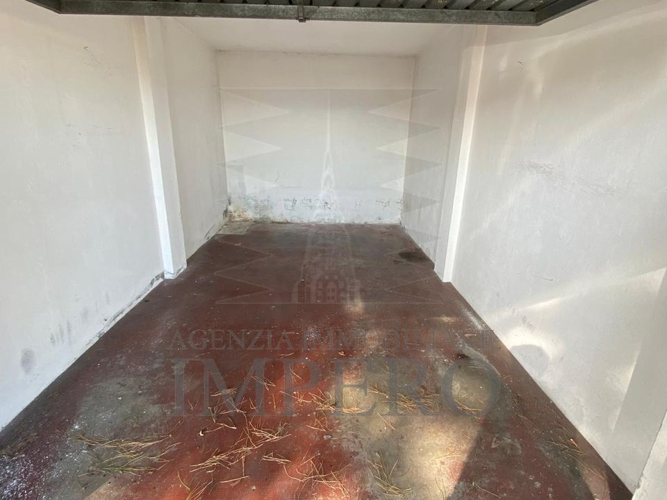 Garage i Ventimiglia, Imperia - foto 1