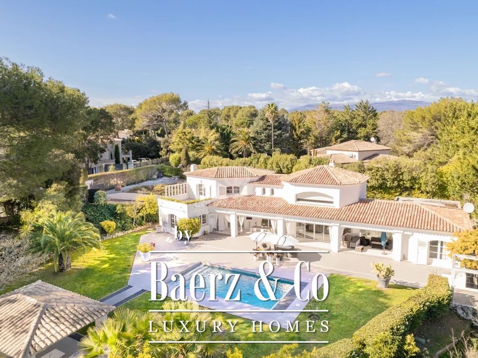 Villa i Mougins, Alpes-Maritimes - foto 1