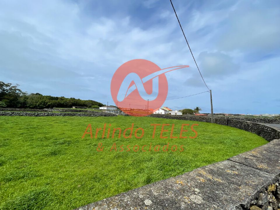 Helårsgrund i Vila da Praia da Vitoria, Terceira - foto 1