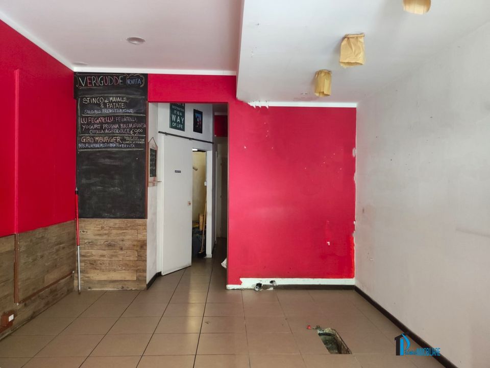 Erhvervsejendom i Terni, Terni - foto 1