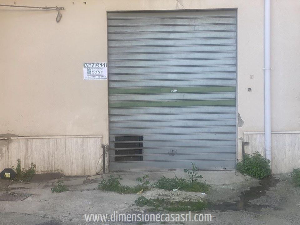 Erhvervsejendom i Caltanissetta, Caltanissetta - foto 5