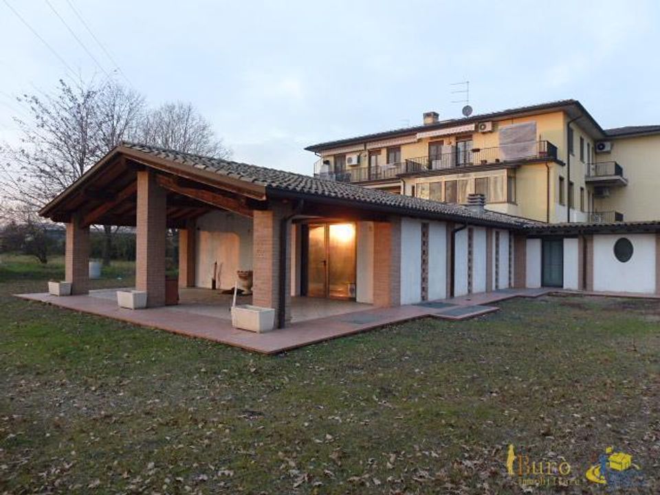 Erhvervsejendom i Parma, Parma - foto 1