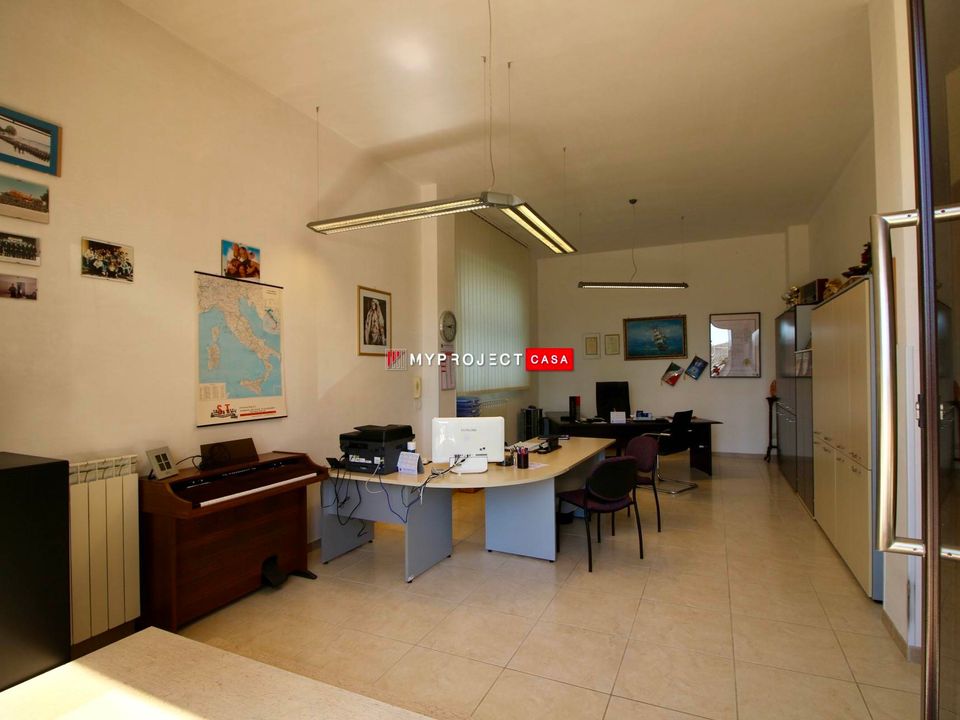 Erhvervsejendom i Martina Franca, Taranto - foto 5