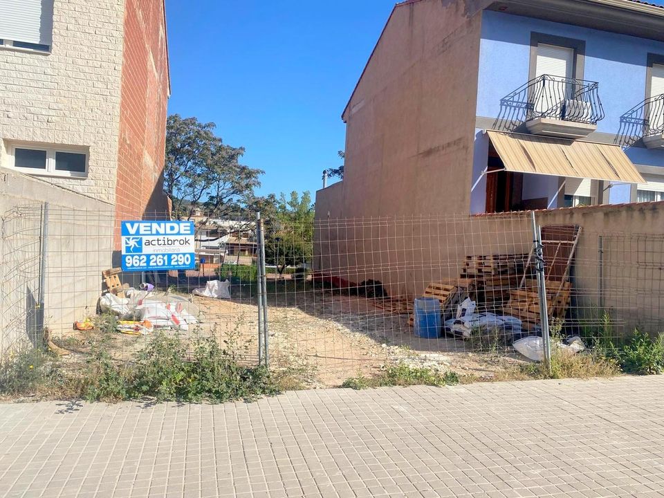 Helårsgrund i Mogente, Valencia - foto 1