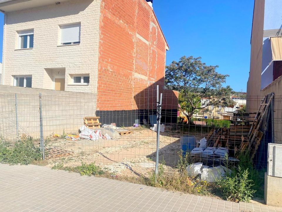 Helårsgrund i Mogente, Valencia - foto 3