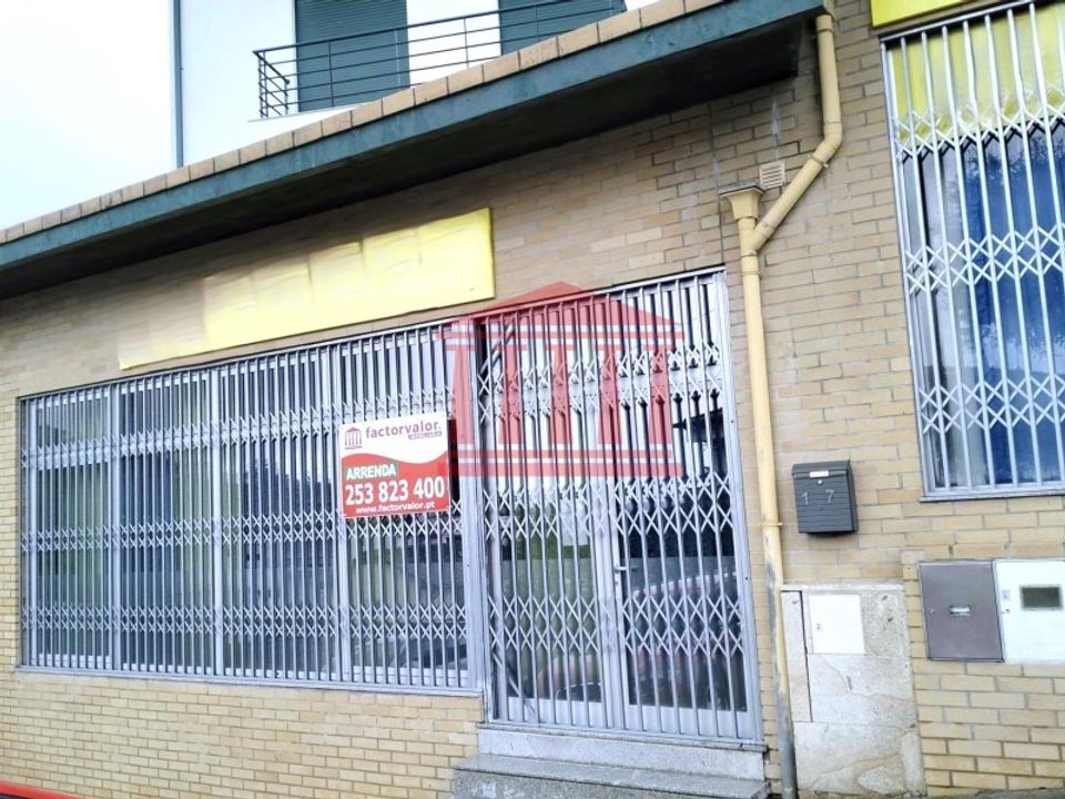 Commercial property in Barcelos, Braga - photo 1