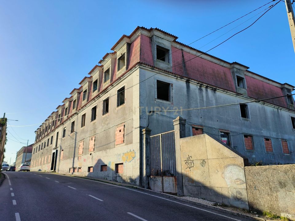 Erhvervsejendom i Camarate, Lisbon - foto 2