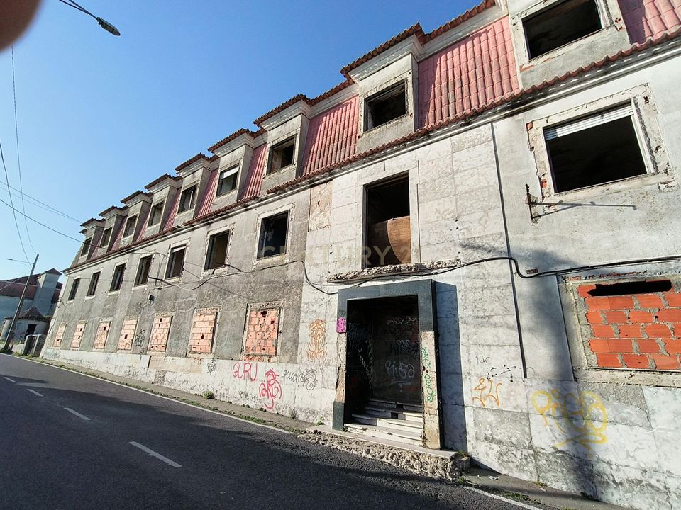 Erhvervsejendom i Camarate, Lisbon - foto 3