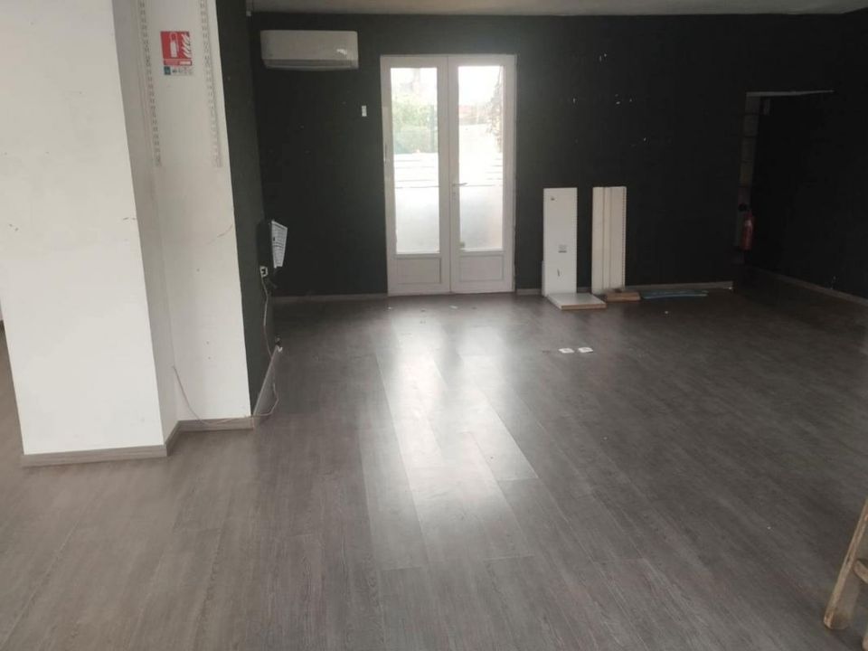 Erhvervsejendom i Caudry, Nord - foto 4