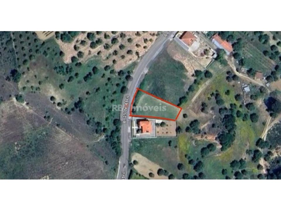 Helårsgrund i Torres Novas, Santarem - foto 1