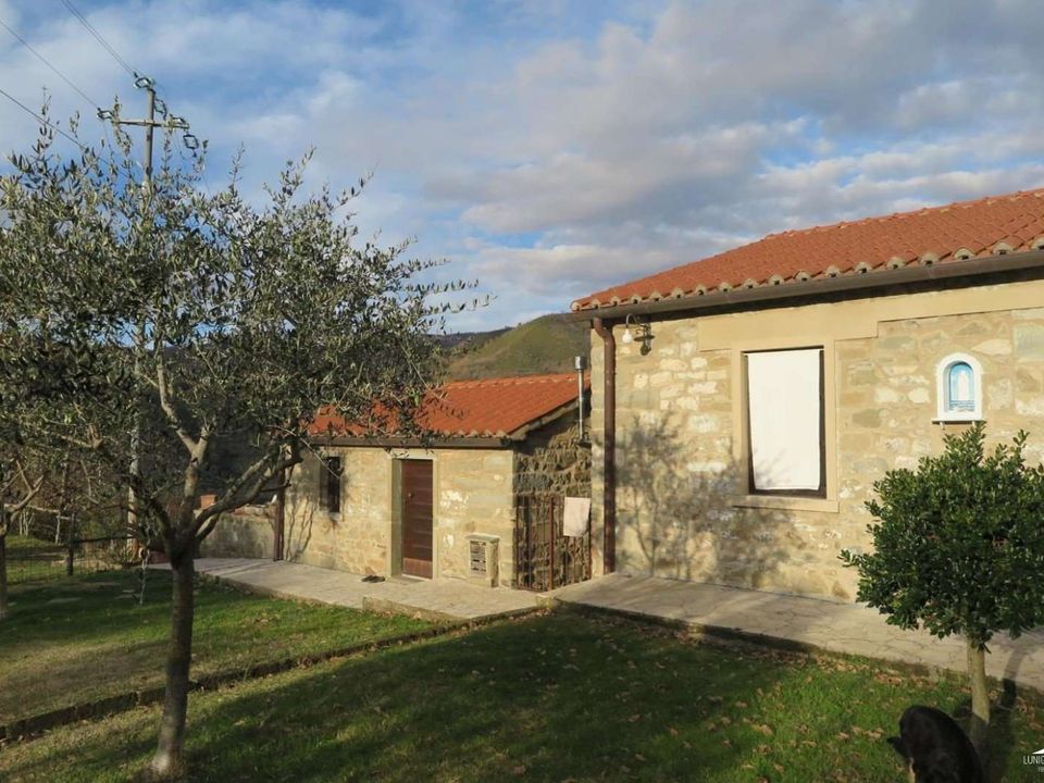 Villa i Casola in Lunigiana, Massa and Carrara - foto 1