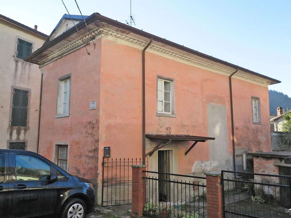 Villa i Fivizzano, Massa and Carrara - foto 1