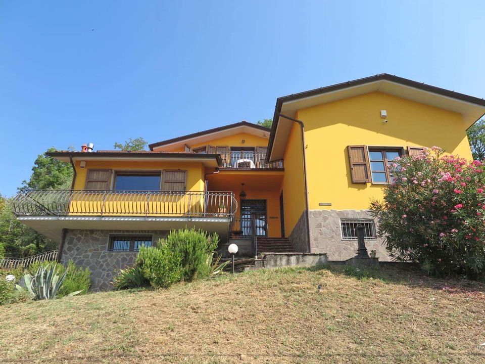 Villa i Bagnone, Massa and Carrara - foto 1