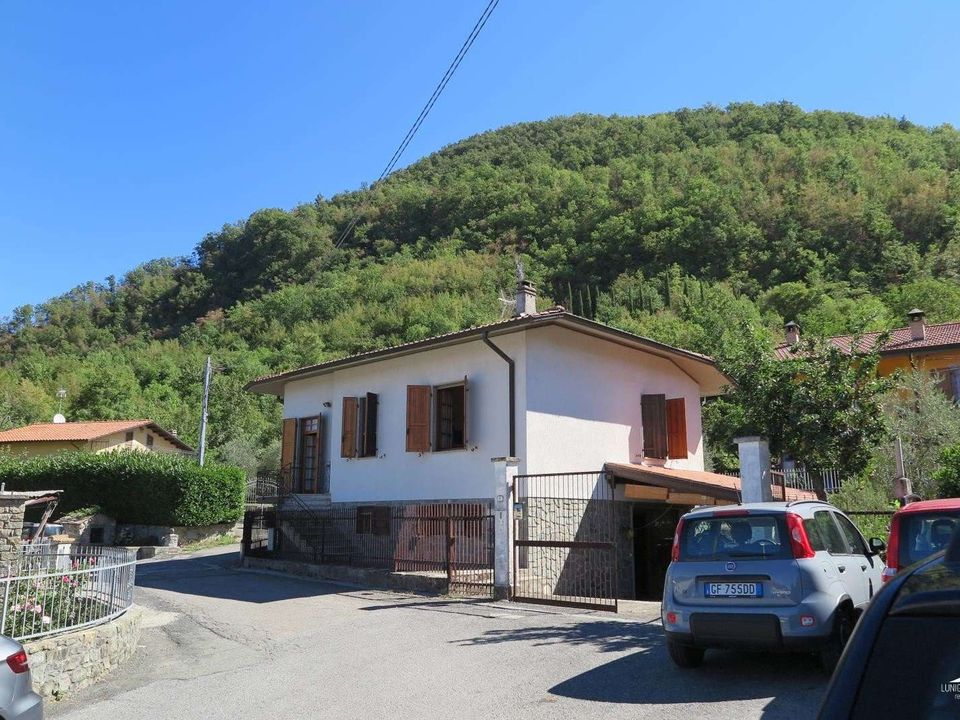 Villa i Bagnone, Massa and Carrara - foto 1