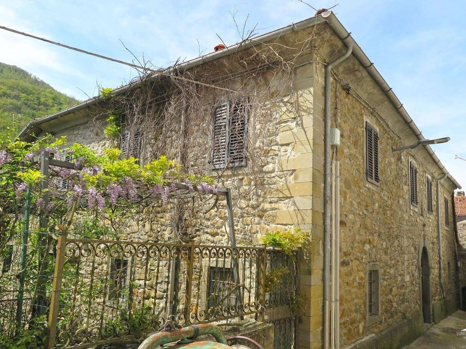 Villa i Comano, Massa and Carrara - foto 1