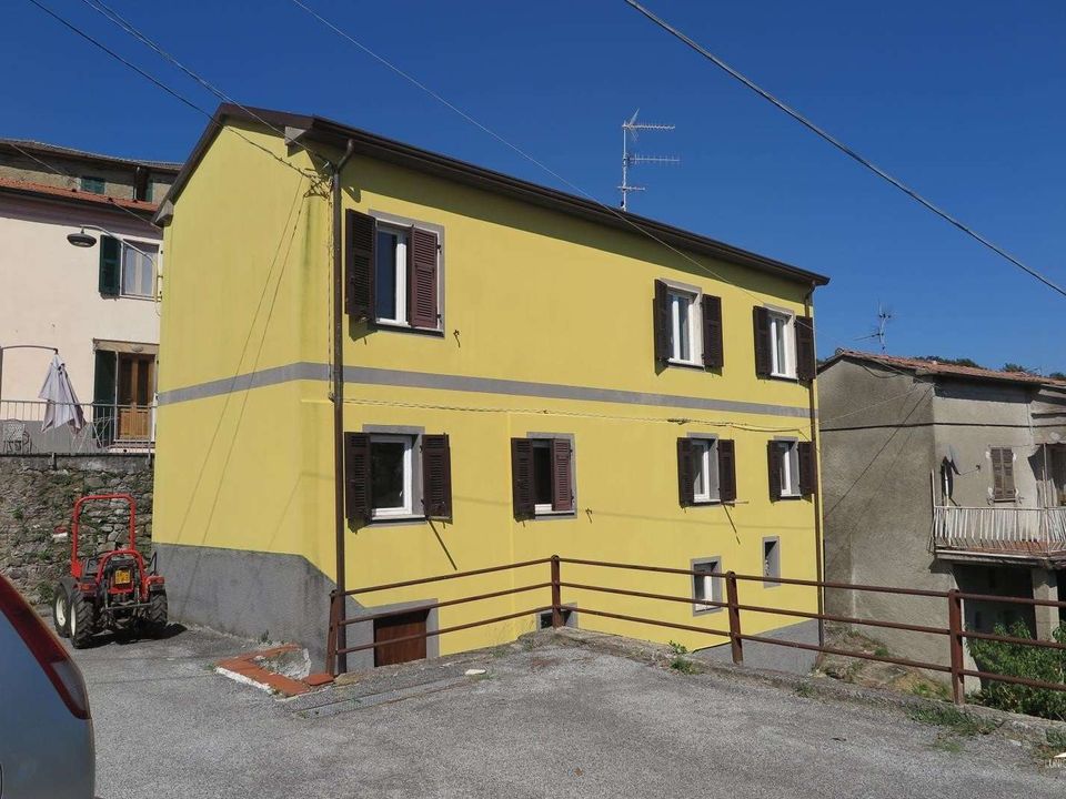 Villa i Tresana, Massa and Carrara - foto 1