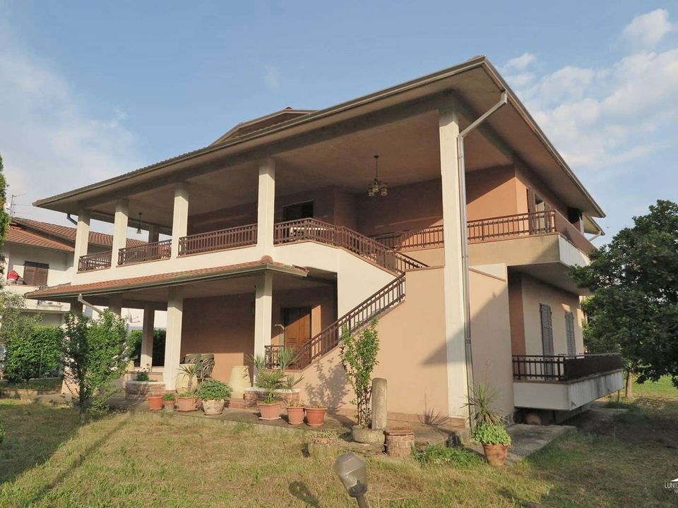 Villa i Licciana Nardi, Massa and Carrara - foto 1