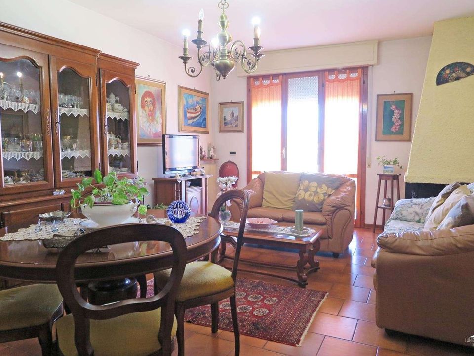 Lejlighed i Villafranca in Lunigiana, Massa and Carrara - foto 1