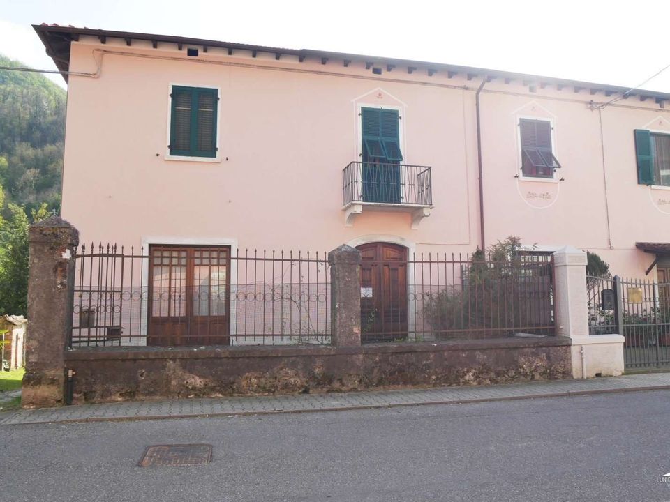 Villa i Fivizzano, Massa and Carrara - bilde 1