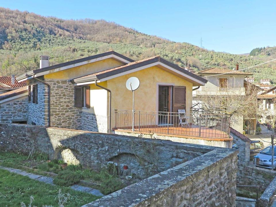 Villa i Casola in Lunigiana, Massa and Carrara - foto 1