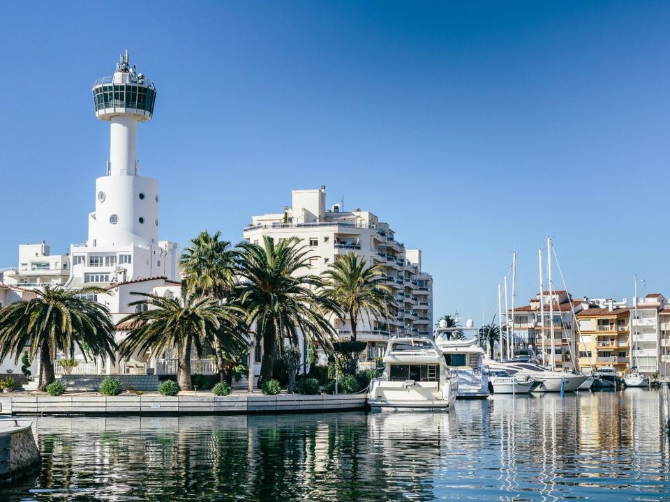 Erhvervsejendom i Empuriabrava, Gerona - foto 1