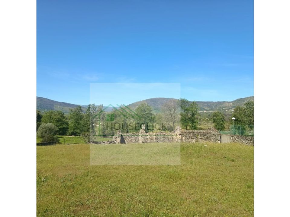 Helårsgrund i Belmonte, Castelo Branco - foto 1
